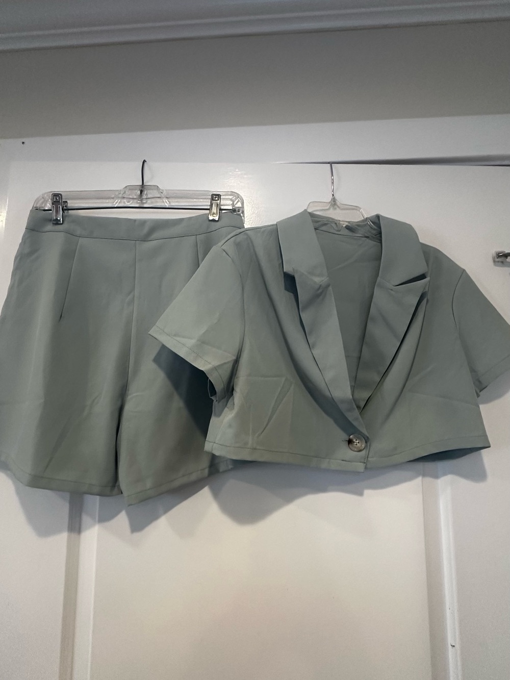 Cropped Short-Sleeve Blazer & High-Waist Shorts Set - Mint Green
